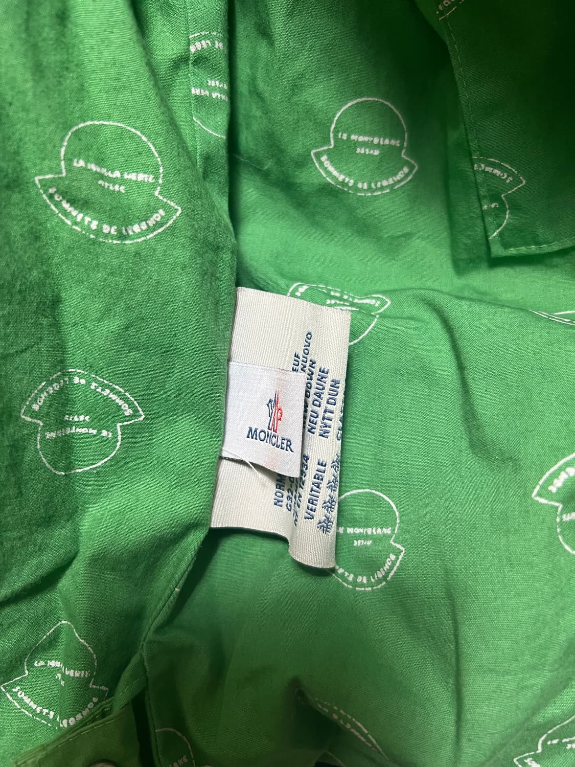 몽클레어 비즈빔 다운 푸퍼 사이즈3 상품이미지3