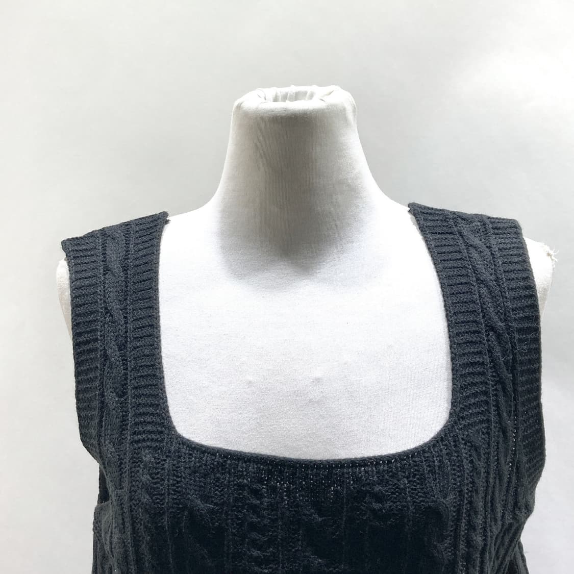 여성 크롭 니트 베스트 뷔스티에 블랙 55-66  상품이미지2