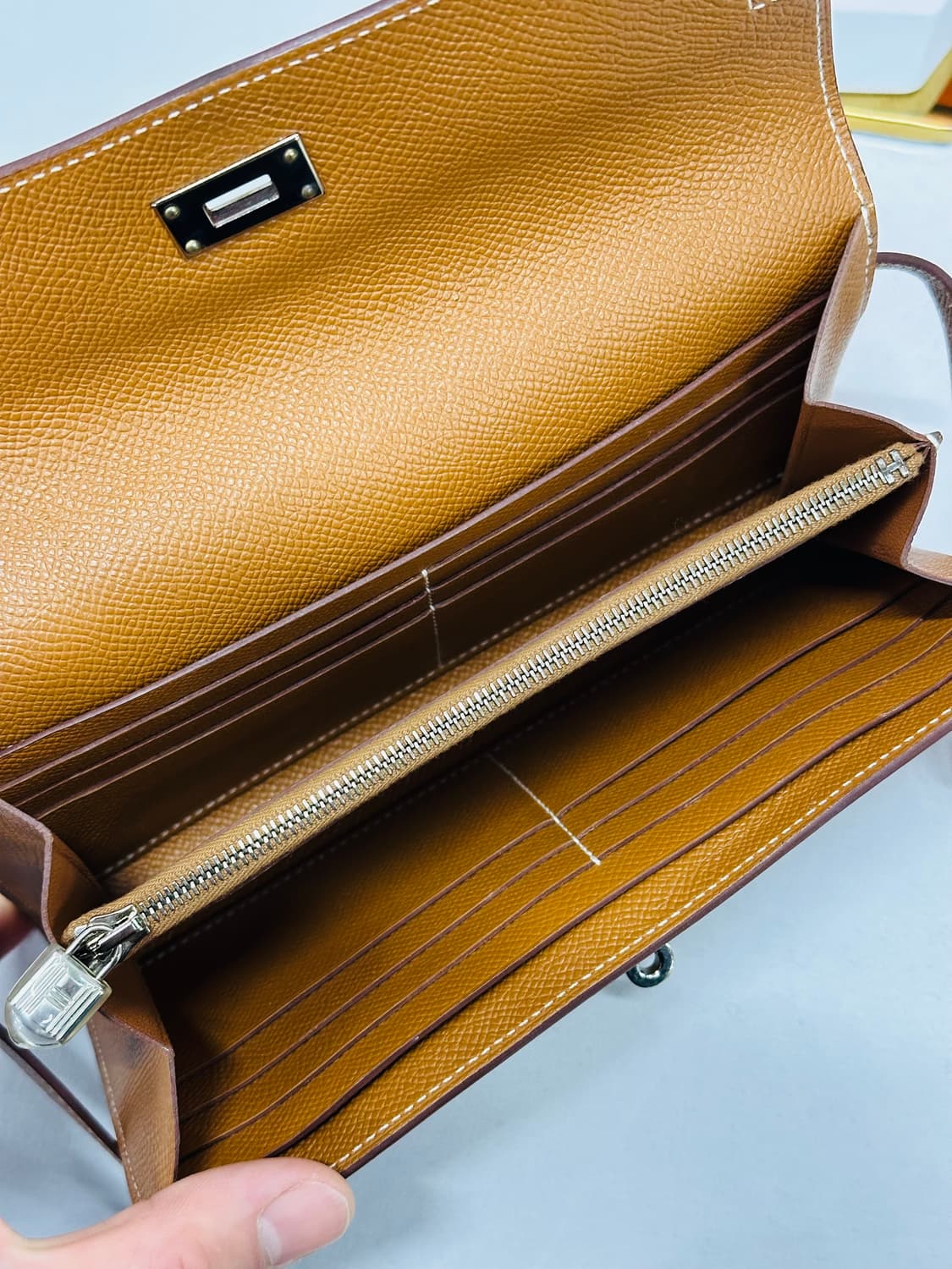 에르메스 켈리 앱송 골드 장지갑 상품이미지8