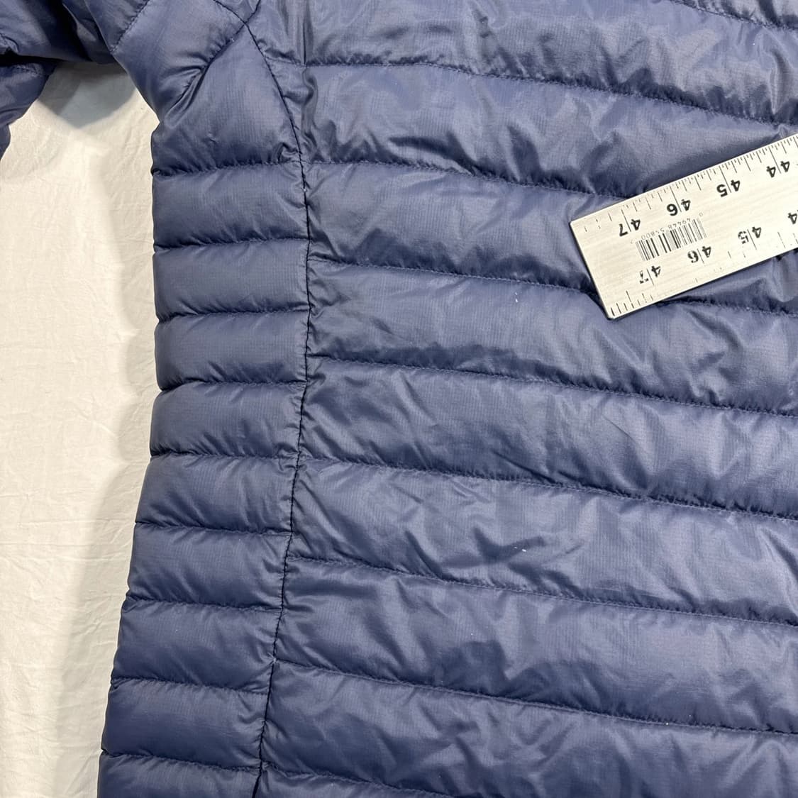 파타고니아 경량패딩 다크 네이비 상품이미지7
