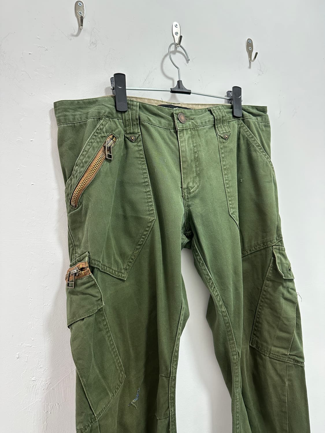 Grunge khaki multipocket curved jeans 상품이미지6