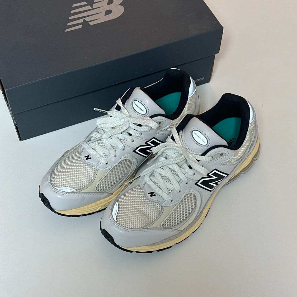 뉴발란스X디네댓 2002R 화이트 280 상품이미지1