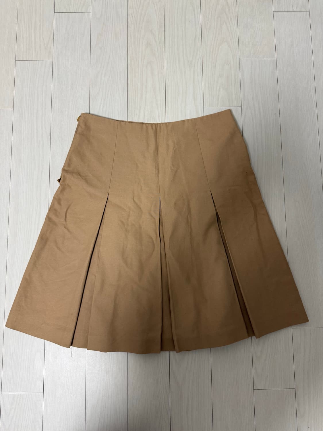 페레가모 치마판매합니다! 상품이미지1