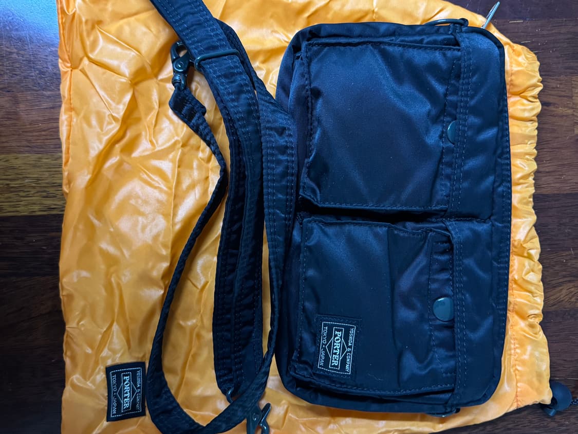 포커 탱커 숄더백S 상품이미지1