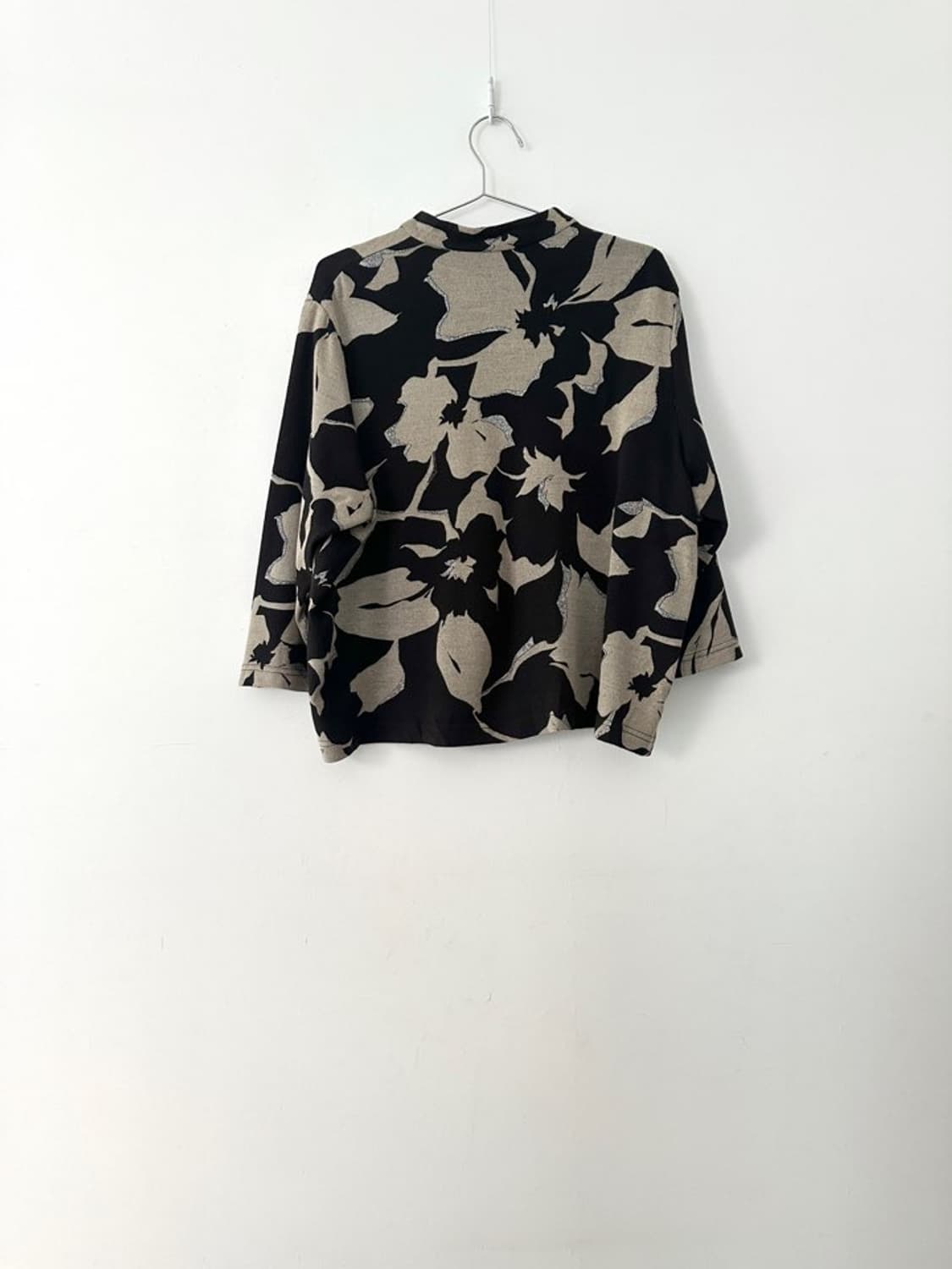 Flower leaf glittery top 상품이미지3