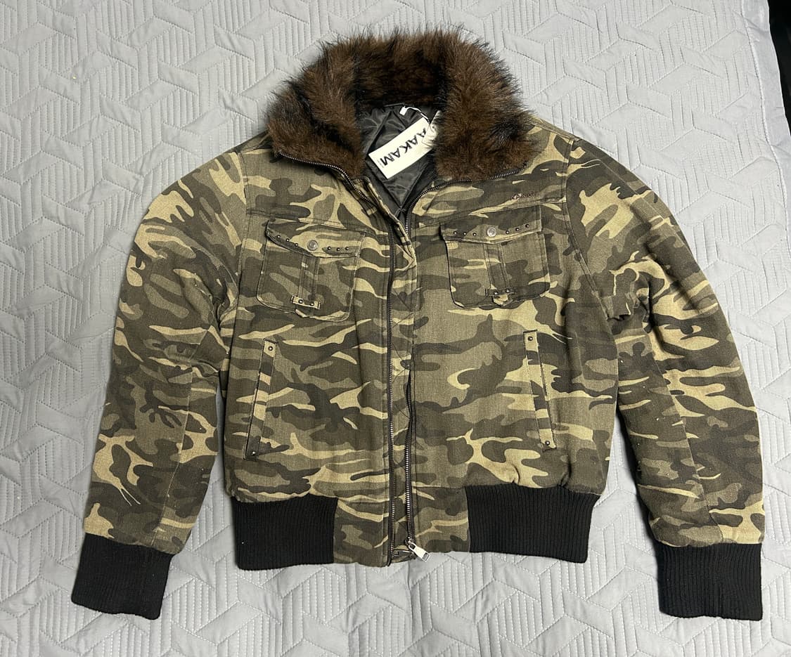 아캄 Studded 하이넥 카모 퍼 자켓 상품이미지2