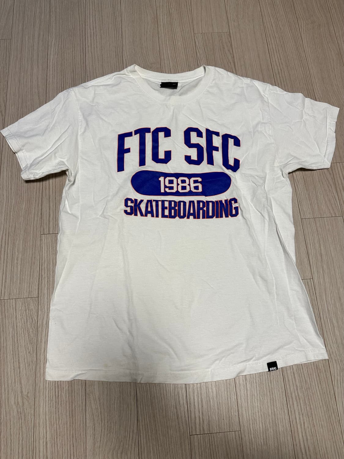 (L) FTC 2023 유니버시티 반팔 티셔츠 화이트 상품이미지1