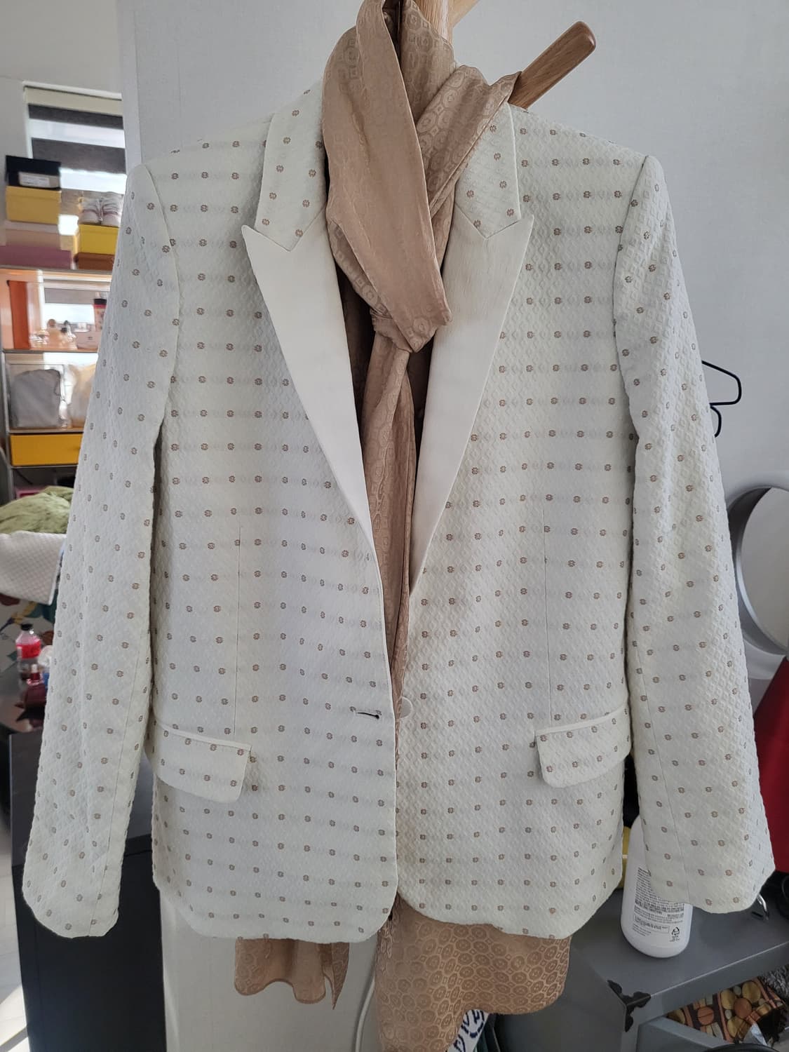 (최상급)Zadig&Voltaire VICTOR FLOWER 블레이저36 상품이미지1