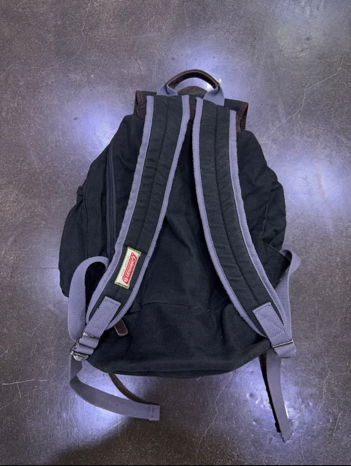 콜맨 캔버스 가죽 배색 아웃도어 멀티 백팩 다크 올리브 상품이미지2