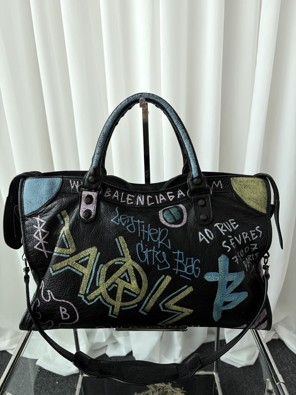 발렌시아가 그래피티 시티 모터백 블객 상품이미지4