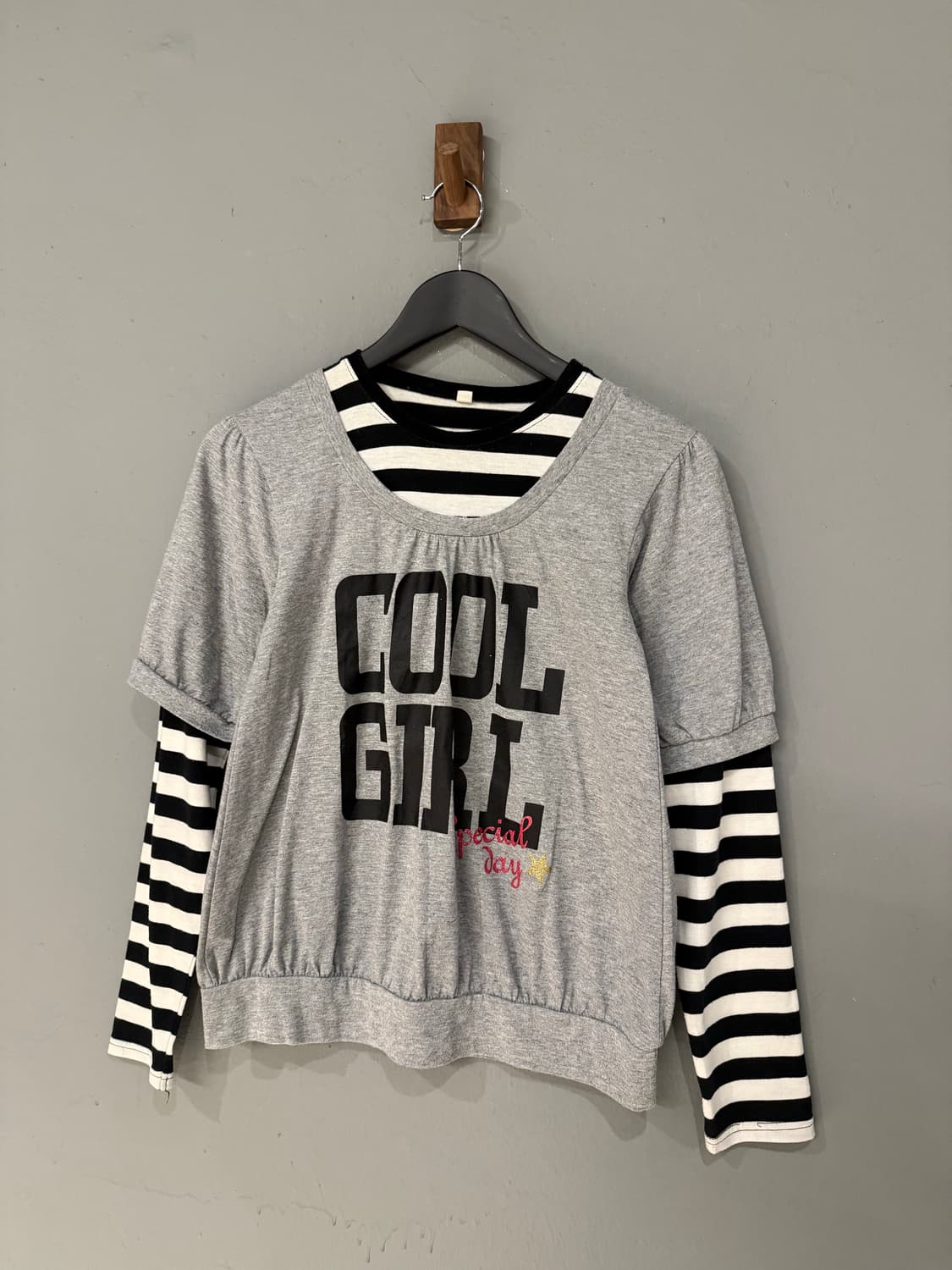 kitsch lettering layered long sleeve 상품이미지4