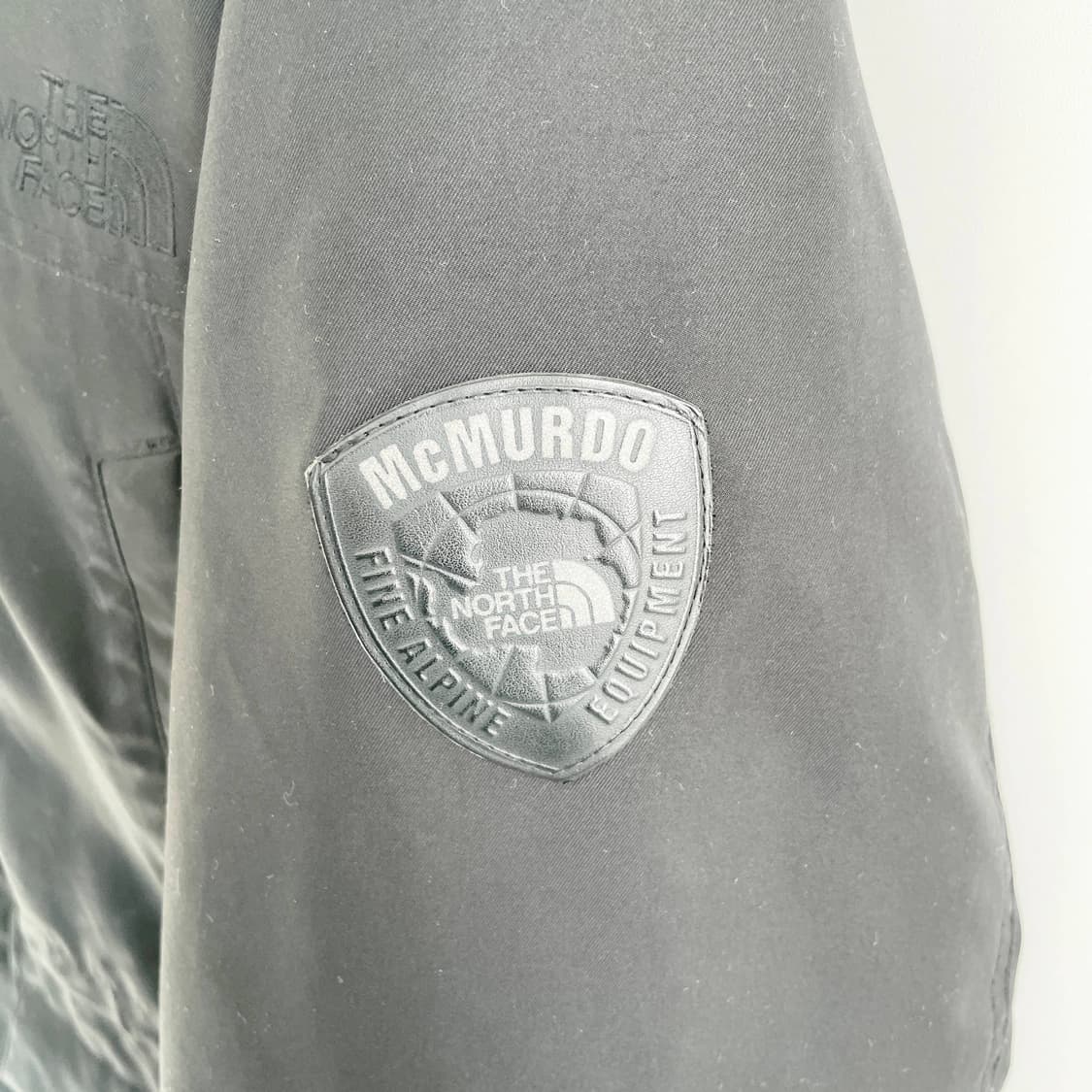 D2 노스페이스 맥머도 시리즈 패딩 재킷 95사이즈 상품이미지5