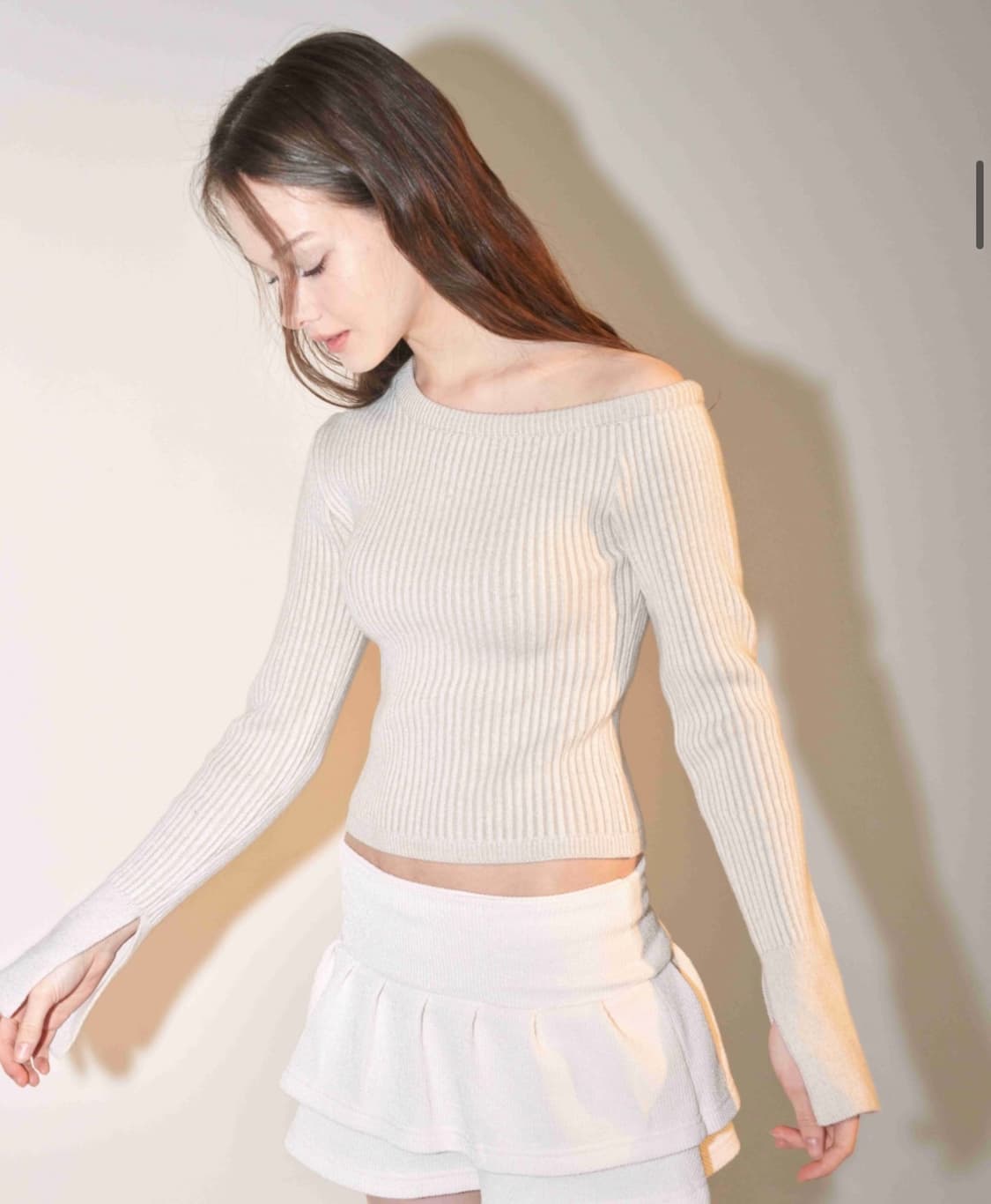 카키포인트 언발란스 니트 아이보리 상품이미지3