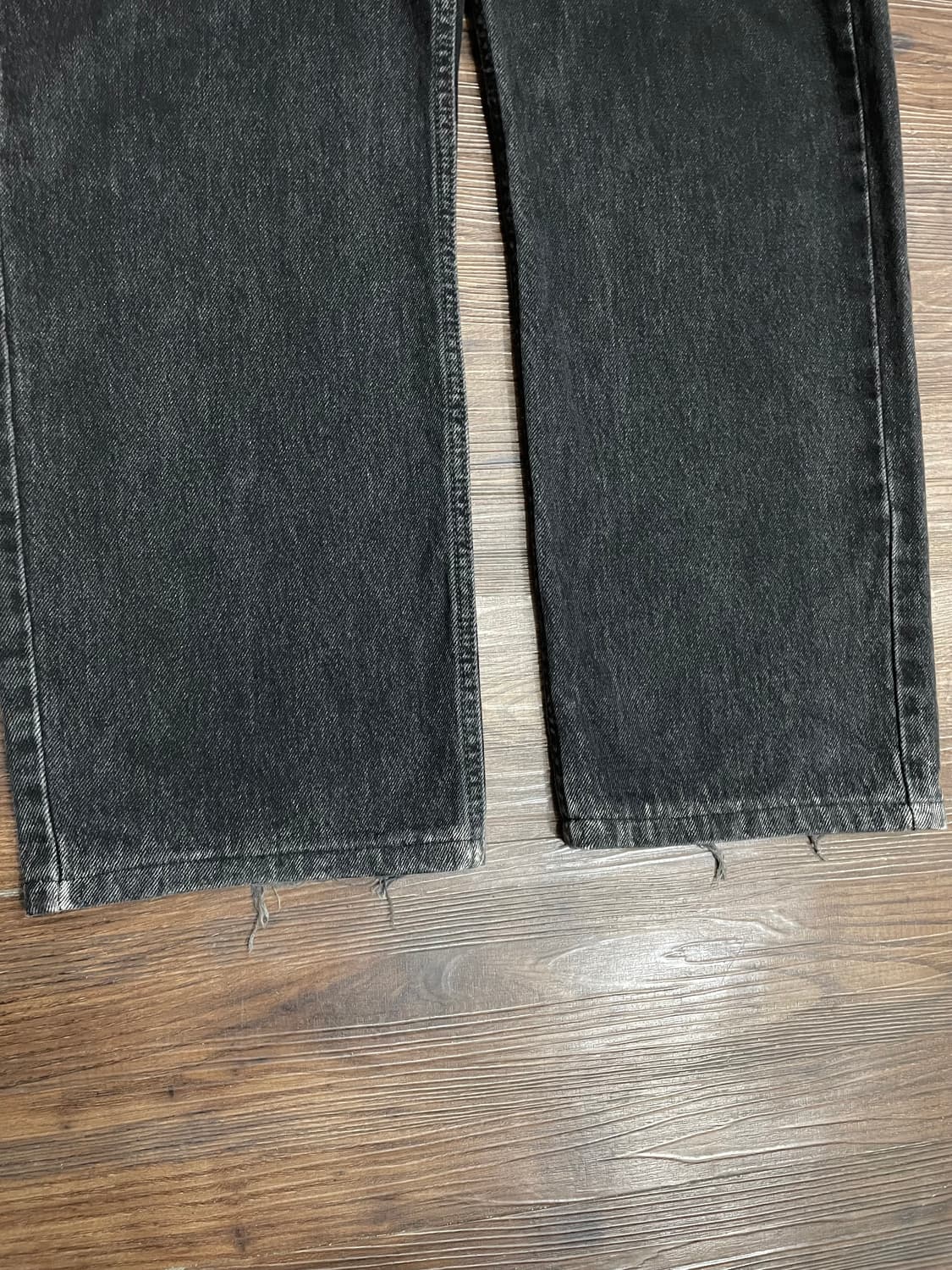 리바이스 565 97 흑청 데님 팬츠 상품이미지4