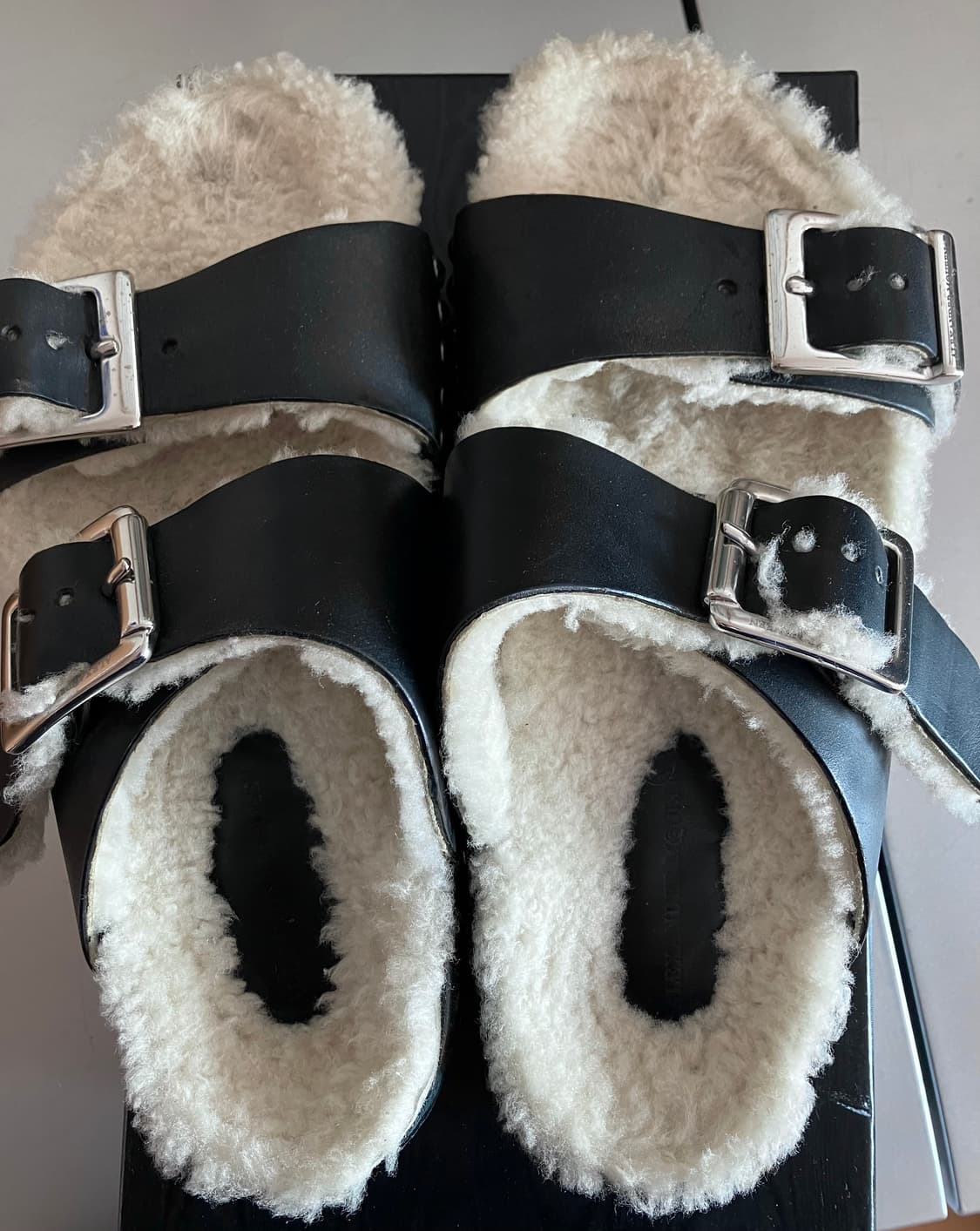 알렉산더 맥퀸 양털 샌들 상품이미지4