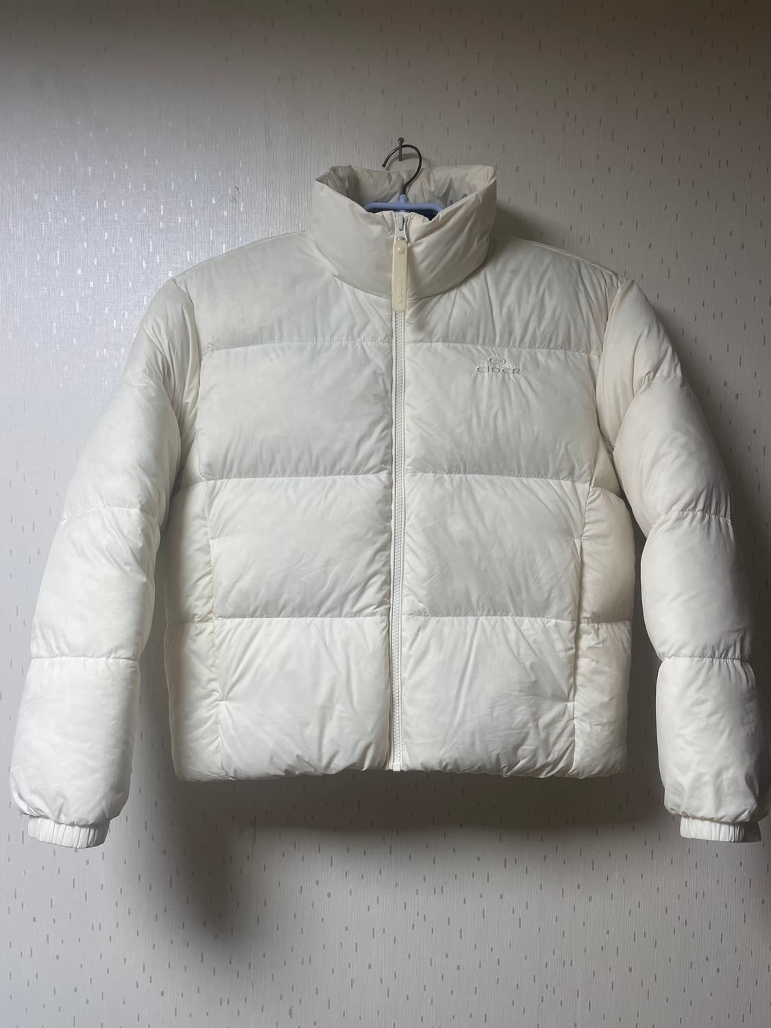 아이더 정품 여성용 장원영 구스다운 패딩 상품이미지1