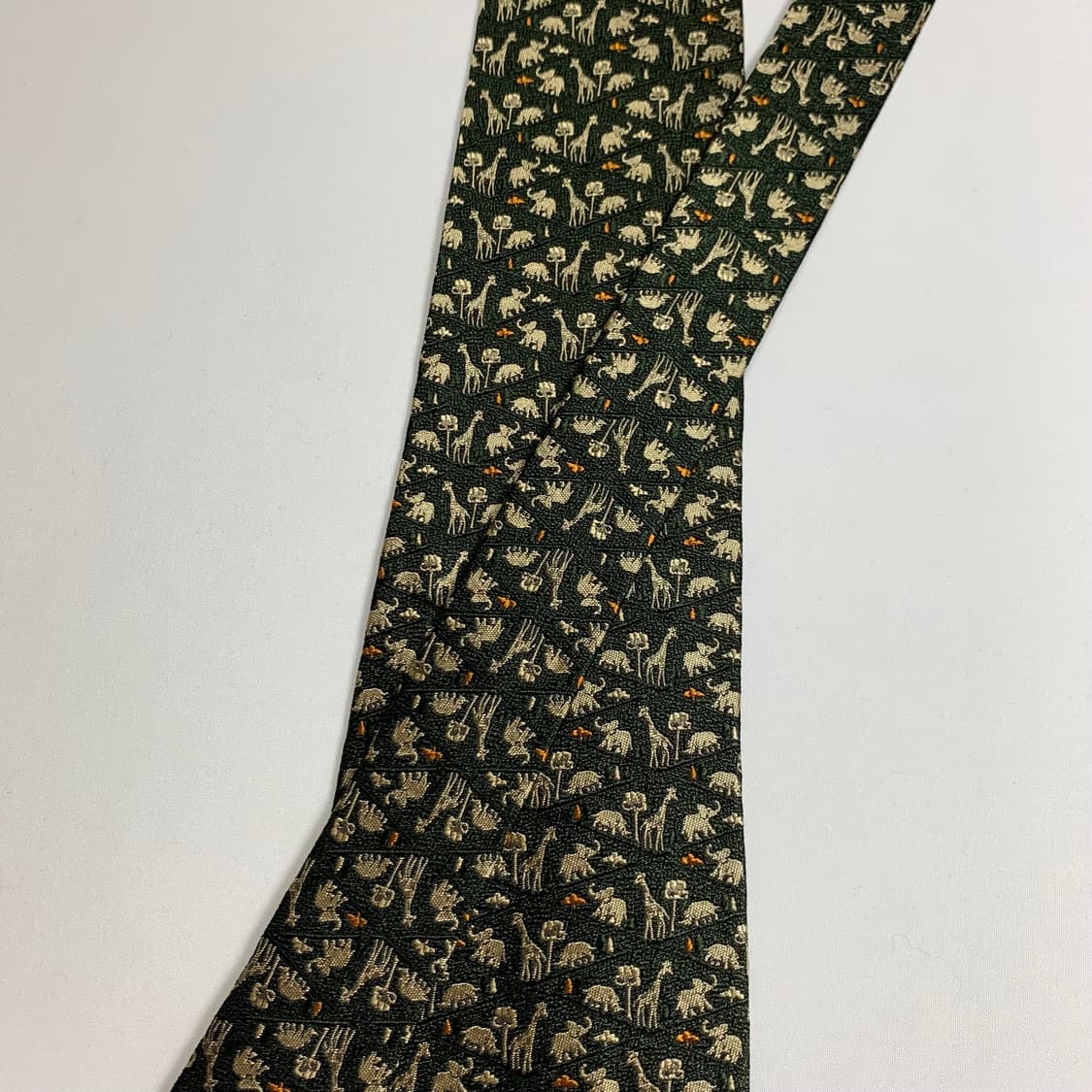 살바토레 페레가모 명품넥타이 정품 A+등급 9.1cm 상품이미지3