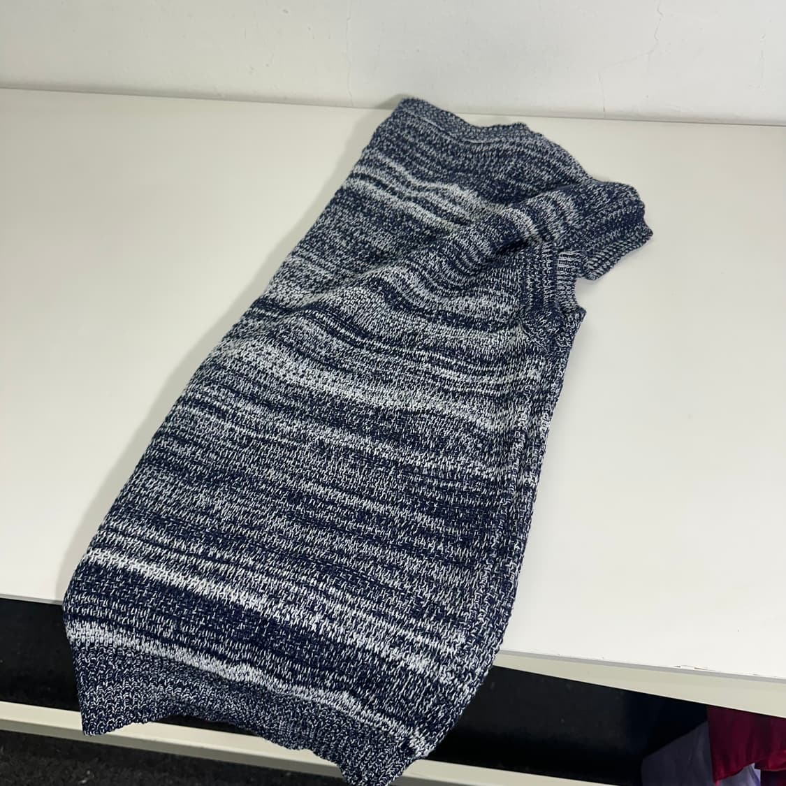 M 100 키뮤어 나염네이비 루즈핏 아크릴 니트베스트 상품이미지4