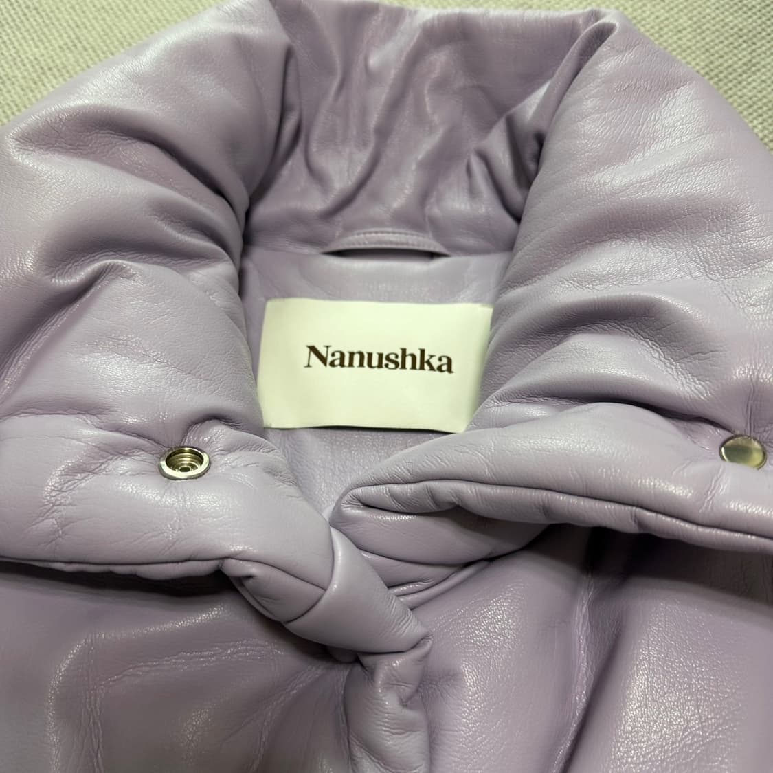 나누슈카(Nanushka) 비건레더 하이넥 패딩 자켓 상품이미지2