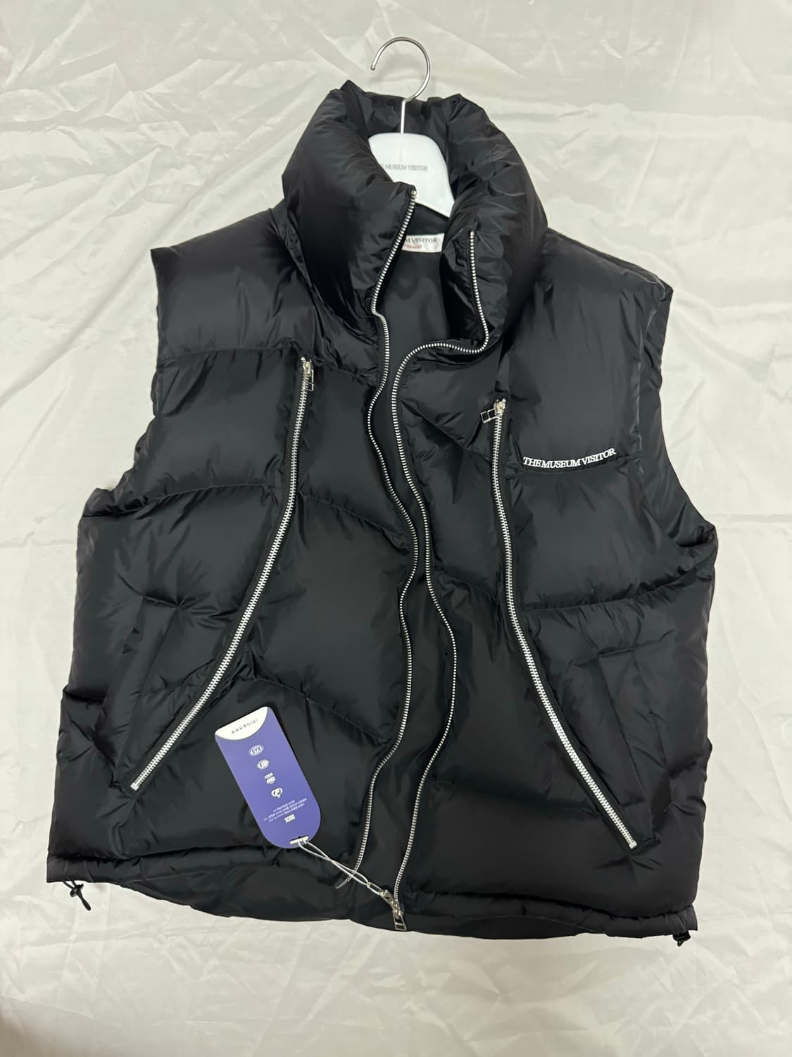 더뮤지엄비지터 패딩 베스트 조끼 경량 점퍼 상품이미지1