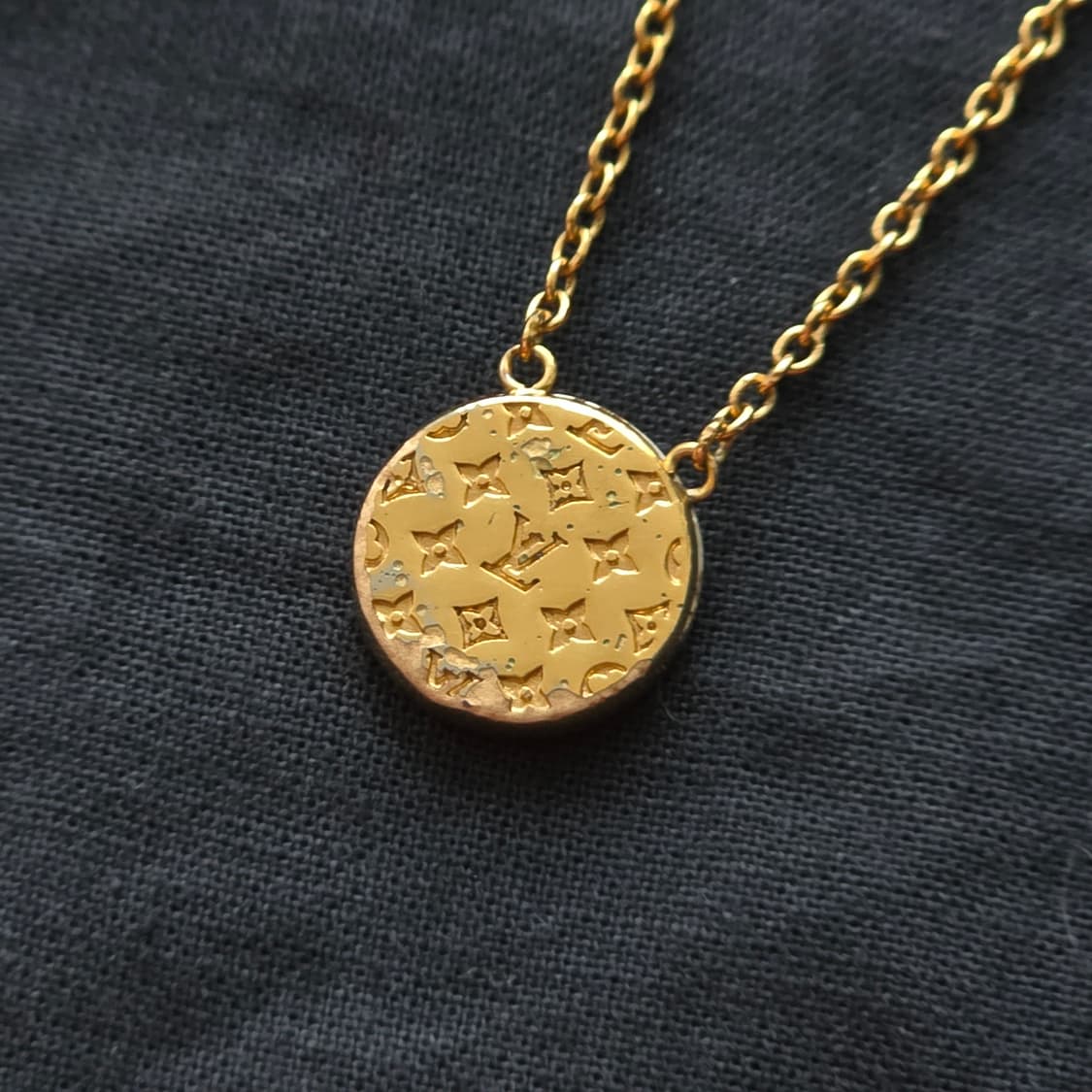 루이비통 콜리에 LV(L to V 엘투브이) 목걸이 상품이미지7