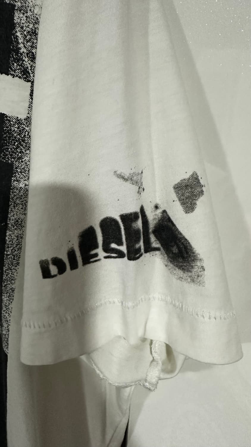 디젤 프린팅 반팔 티셔츠 M 상품이미지3