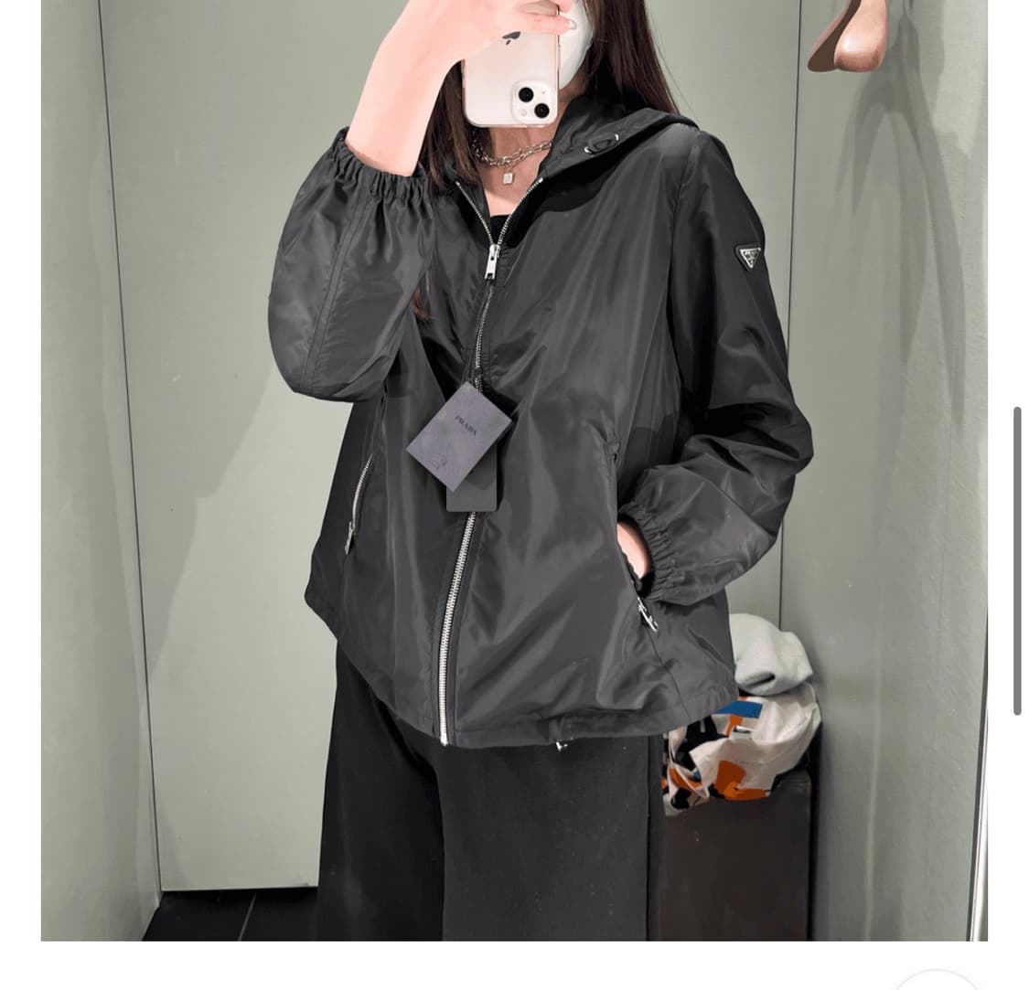 프라다 삼각로고 바람막이 자켓 점퍼(정품) 상품이미지2