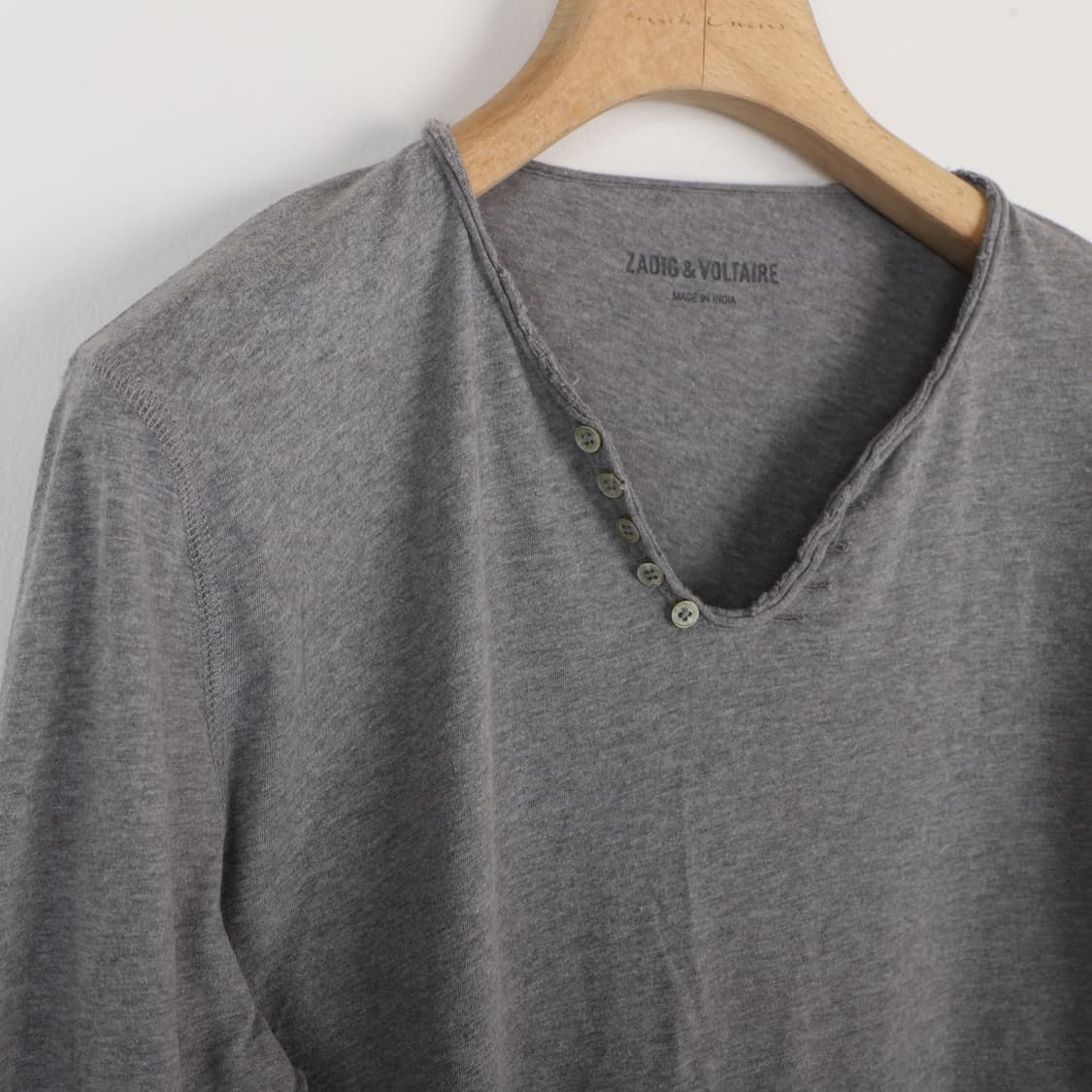 S / Zadig & Voltaire 쟈딕앤볼테르 브이넥 롱슬리브 상품이미지3