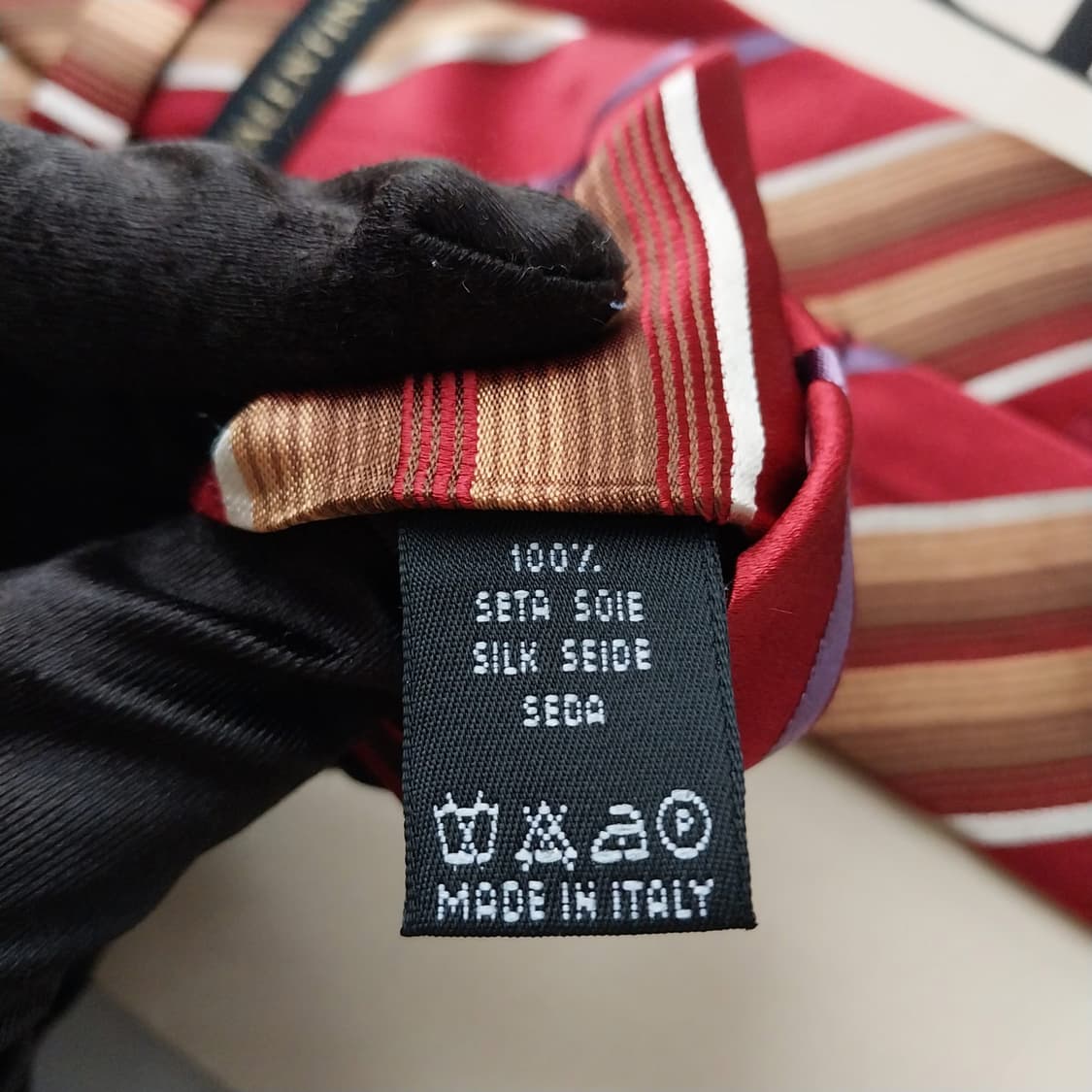 발렌티노 실크 레드 스트라이프 넥타이 9.6cm A등급 K1618
 상품이미지10