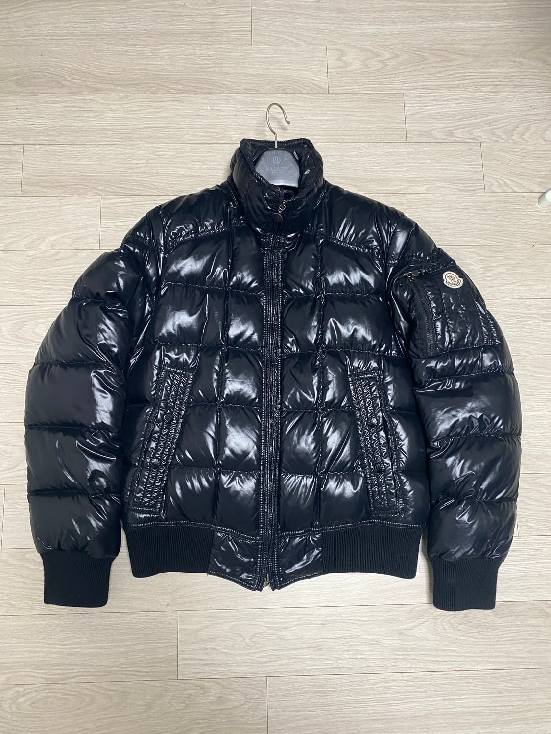 [A급]몽클레어 유광 봄버 패딩 상품이미지2