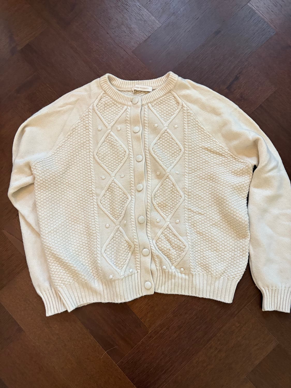 쓰리투에이티 울100 가디건 상품이미지1