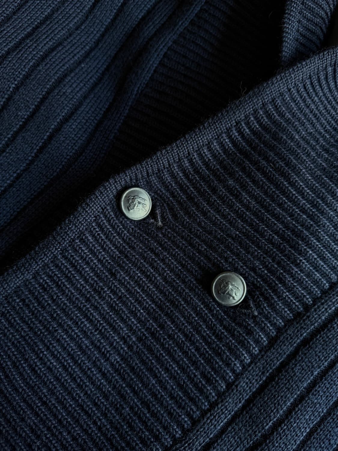 버버리 스코티쉬 숄칼라 가디건 105~110 상품이미지5