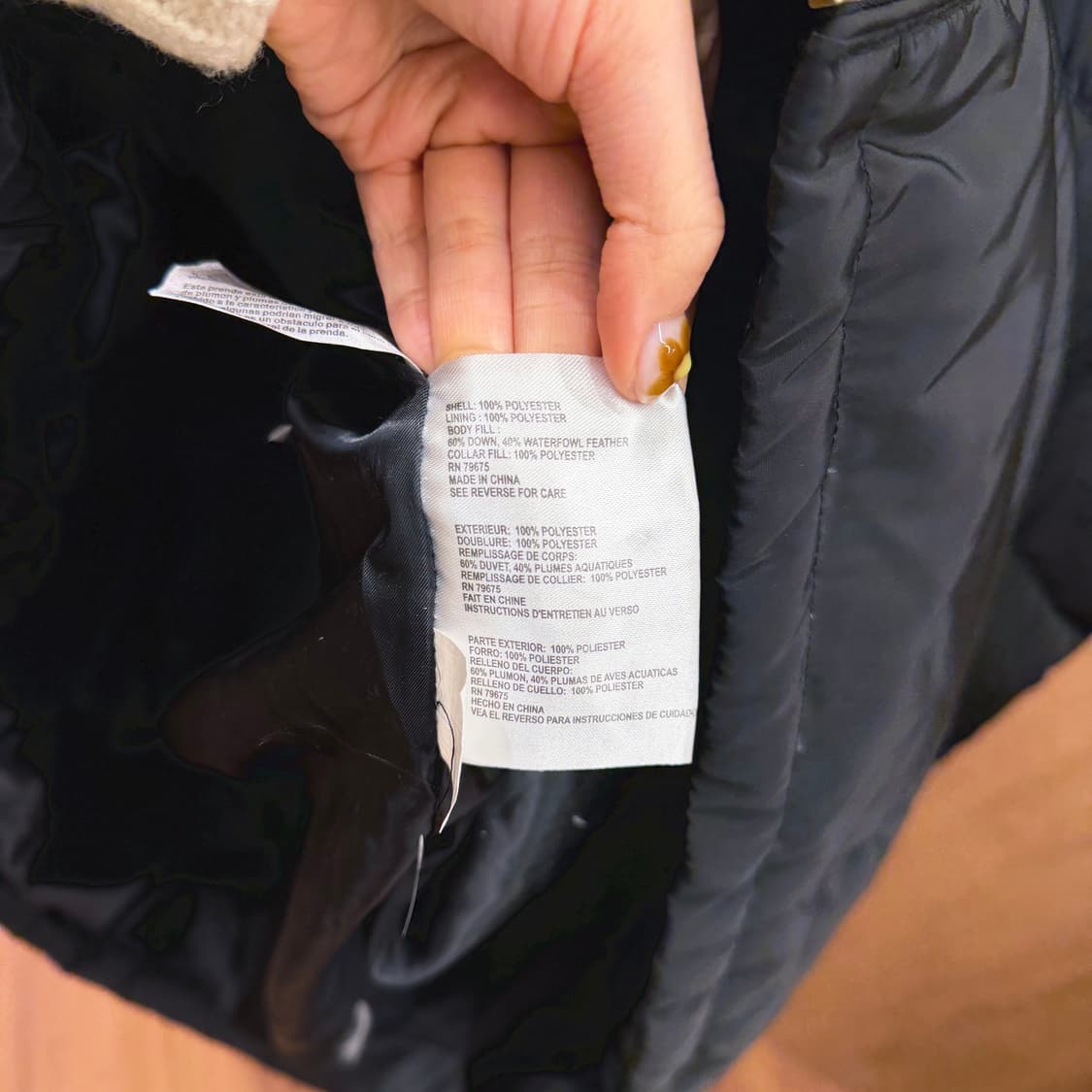 마이클코어스 경량 패딩 코트 골드 로고 지퍼 풀러 메탈 장식 디테일 블랙 상품이미지8