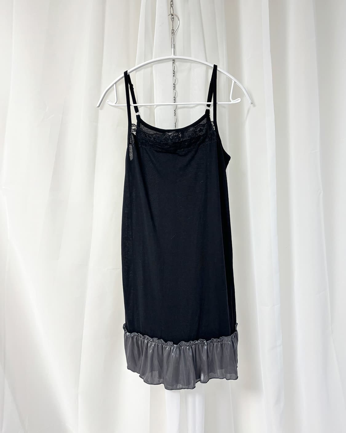 FORTUNE CooKIES 밑단 배색 레이어드 슬리브리스 상품이미지1