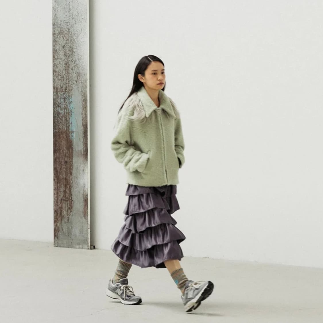 999휴머니티 새틴 러플 스커트 그레이 s 상품이미지2