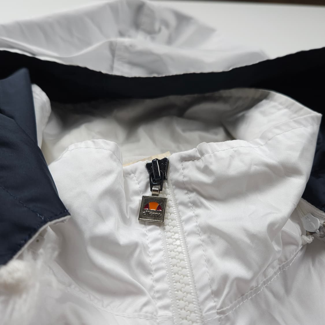 빈티지 엘레쎄 스펠아웃 화이트 배색 바람막이 (100) 상품이미지6