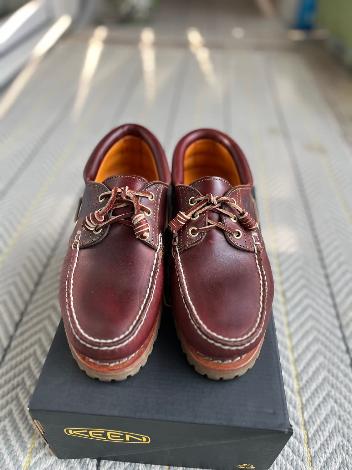 팀버랜드 클래식 3아이 보트슈즈 버건디 컬러 상품이미지3