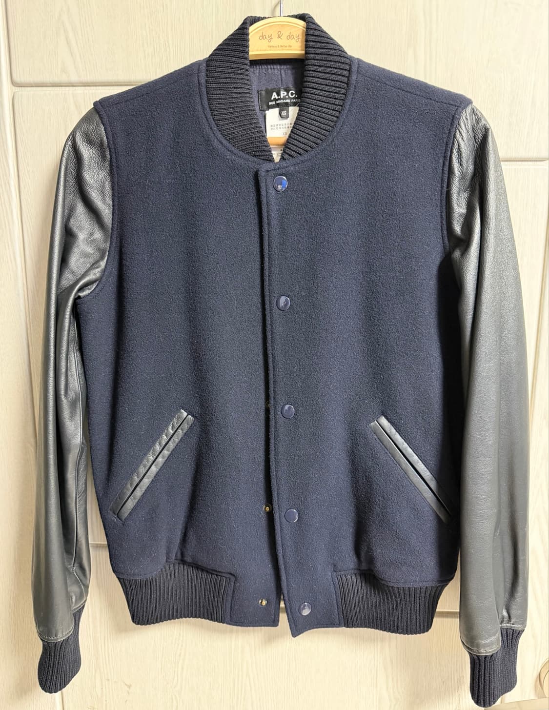 A.P.C. 아페쎄 스타디움 점퍼 네이비 상품이미지1