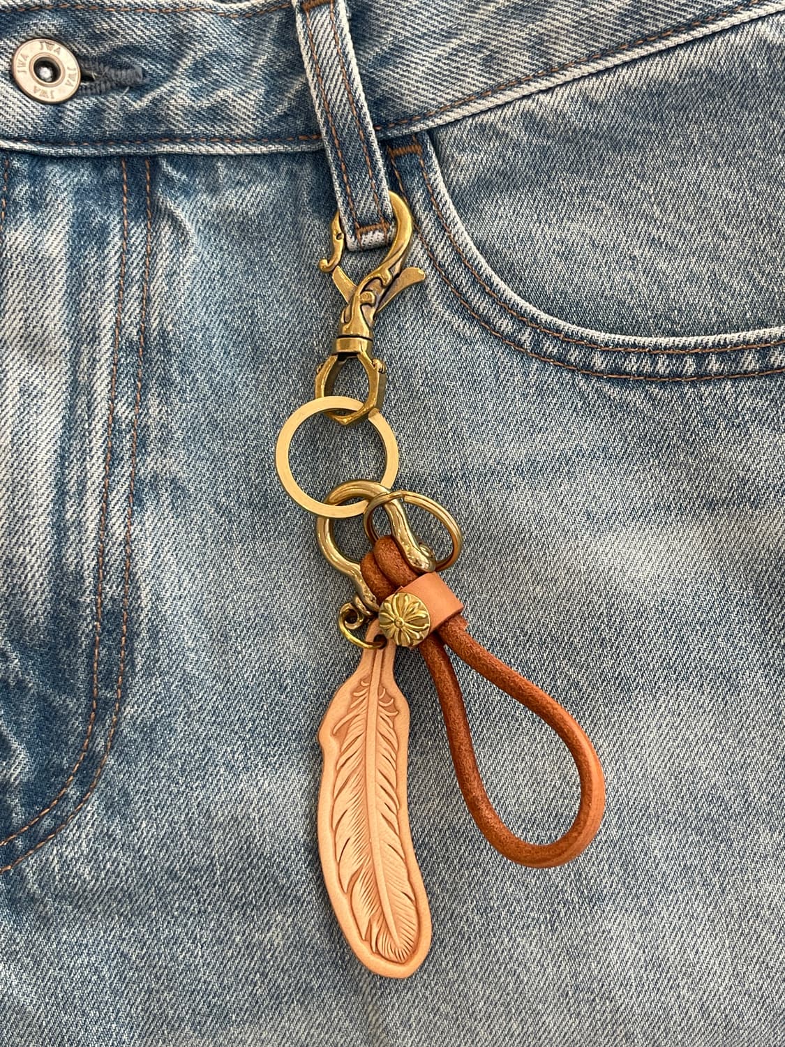 Feather Leather Key Holder 상품이미지6