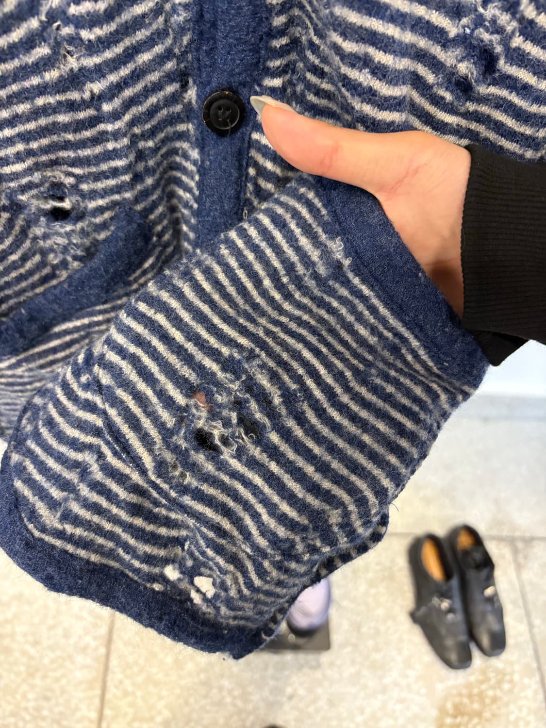 Mihara Yasuhiro damage cardigan 상품이미지4