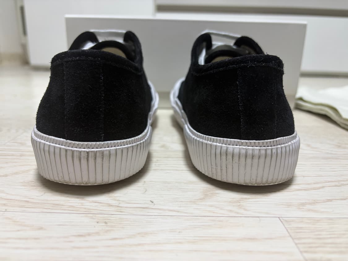 로에베 테라벌카 스니커즈 판매 상품이미지5