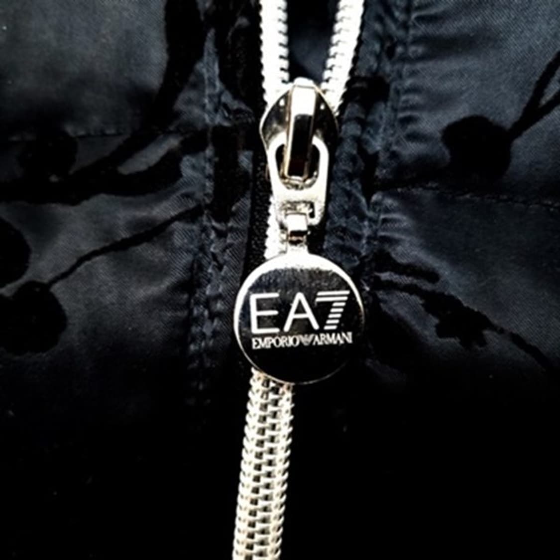 엠포리오알마니 정품 오리털패딩 점퍼 상품이미지5