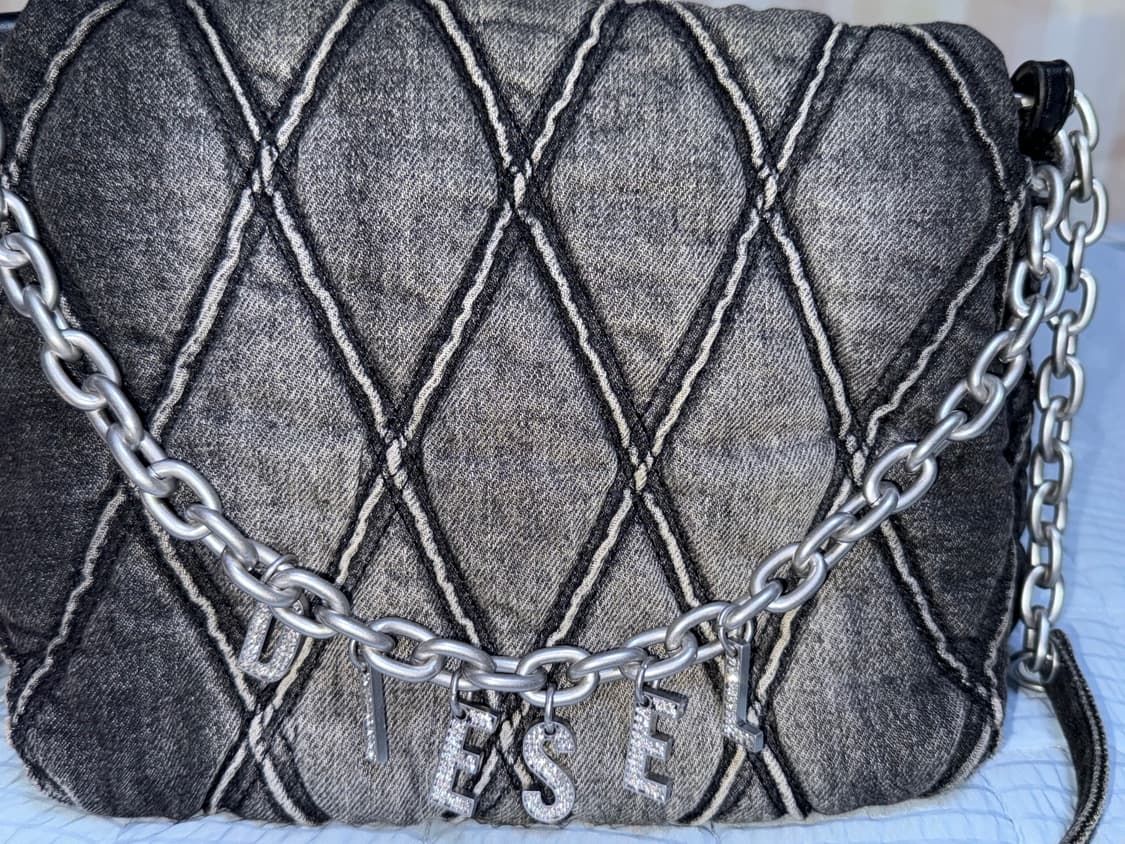 디젤 참 디 CHARM-D 숄더백 M 사이즈 상품이미지3