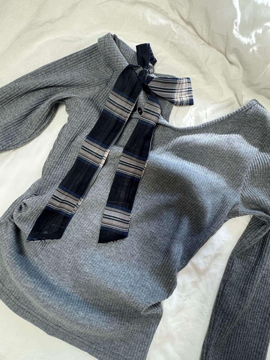 발레코어 체크 리본 옆셔링 원오프 니트 상품이미지3