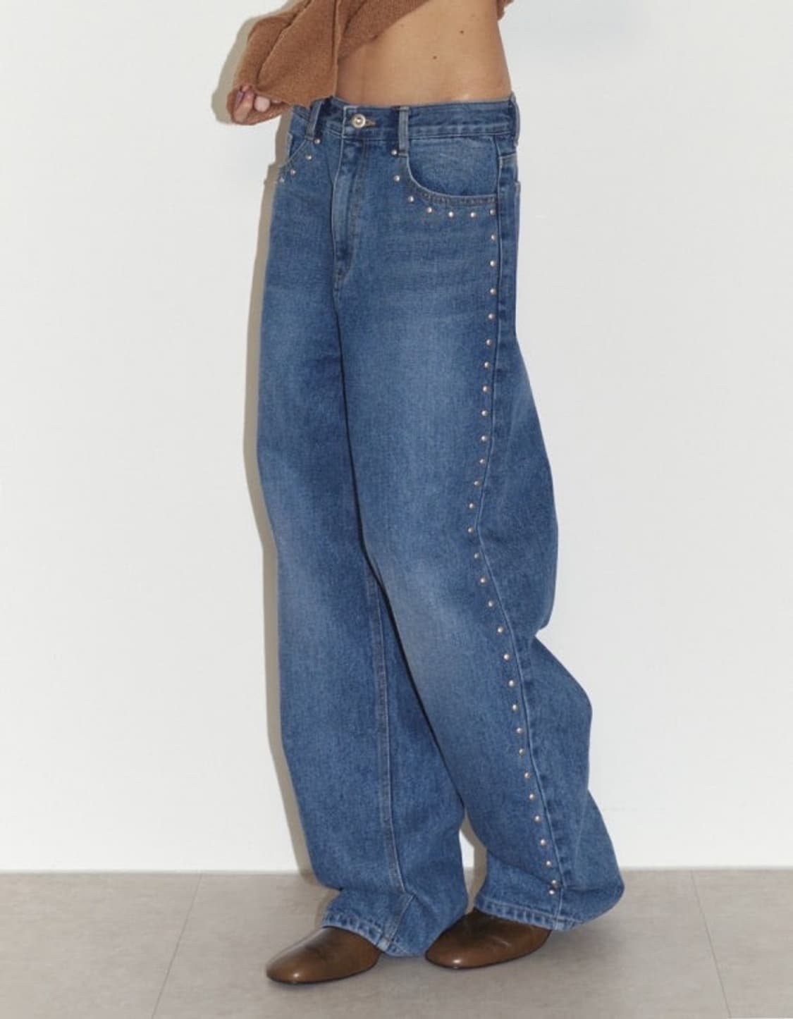 폴리수엠 스터드 데님 팬츠 1 (허리 수선 ㅇ) 상품이미지1