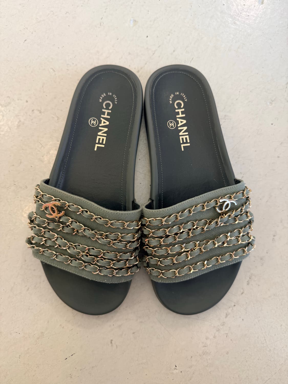 Chanel 샤넬 CC 체인 뮬 카키 39 상품이미지7