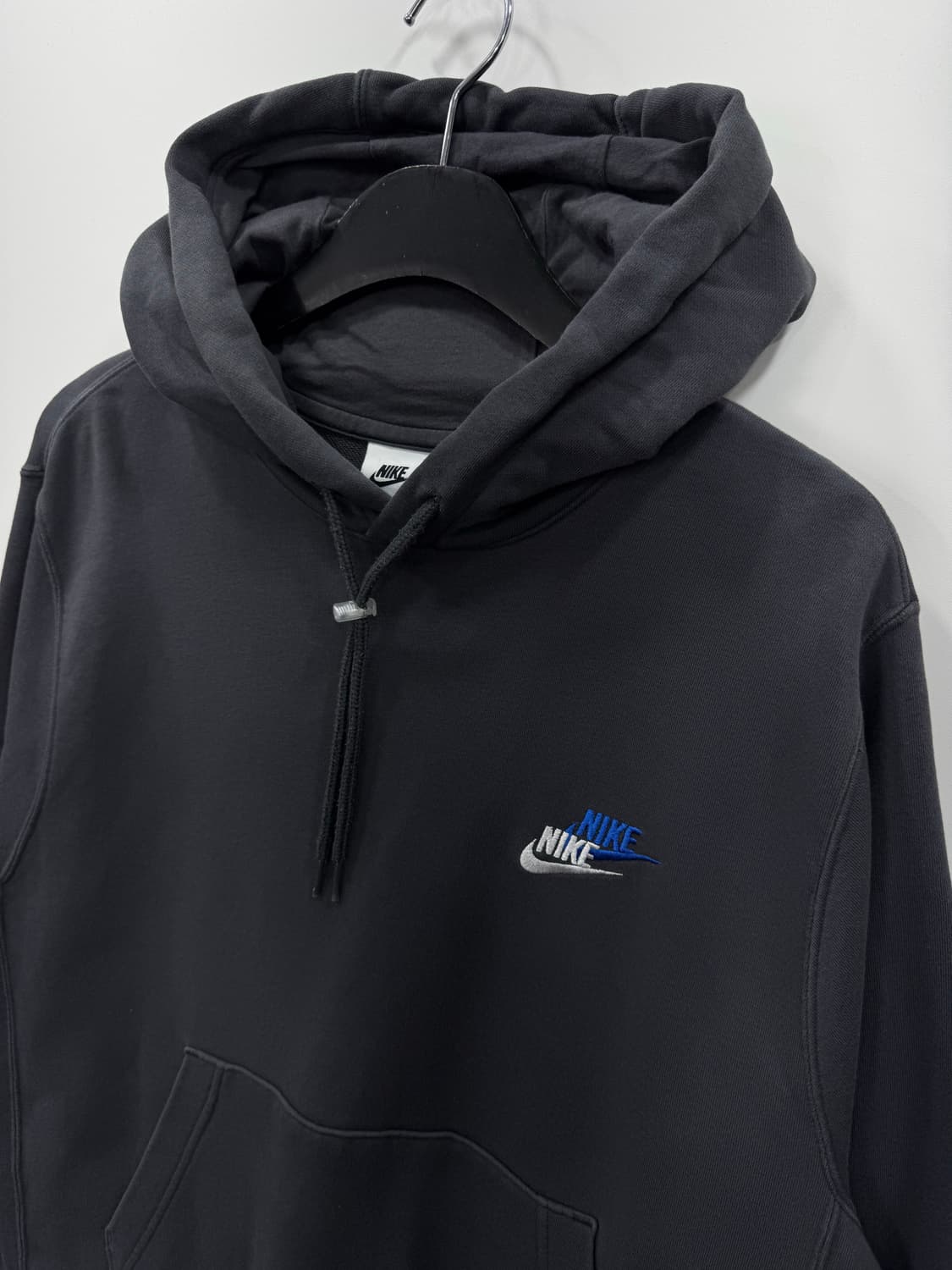 나이키 다크그레이 컬러백 프린팅 후드 L 상품이미지2