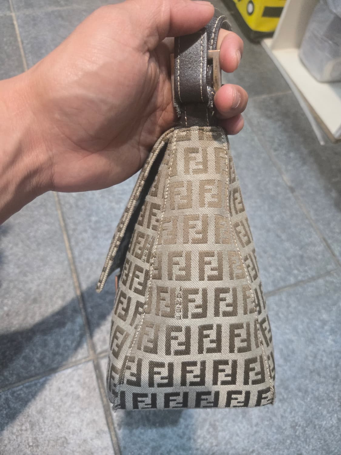 펜디 주까 빈티지 슐더백 상품이미지4