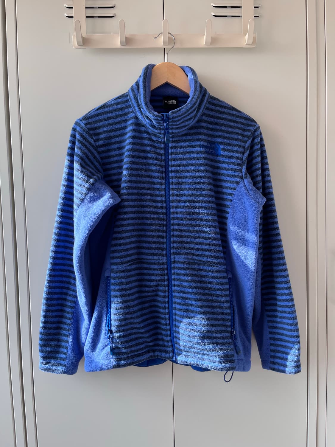 노스페이스 블루 스트라이프 후리스 집업 상품이미지1