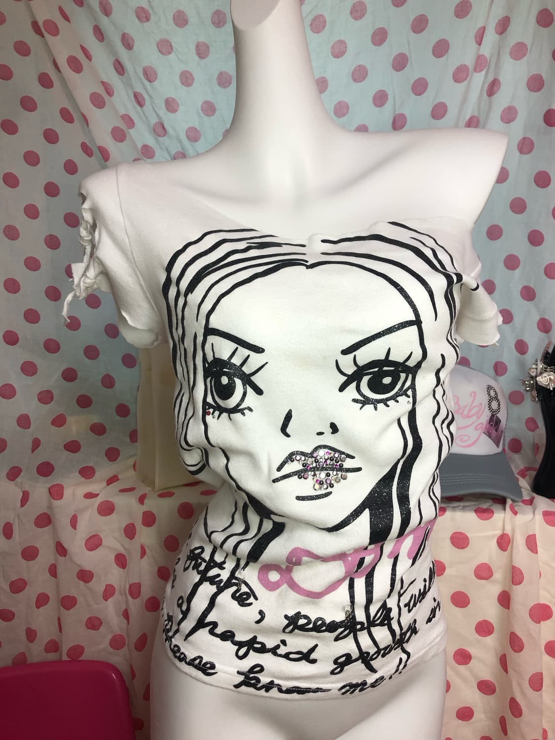 cubic lips cutting top 상품이미지2